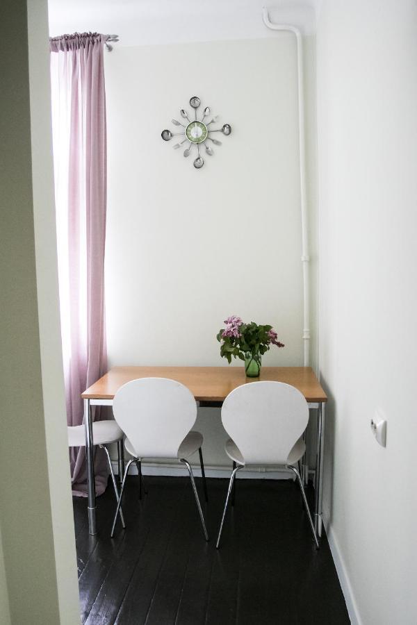 Classy Green Old Town Apartment Klaipeda Exterior photo